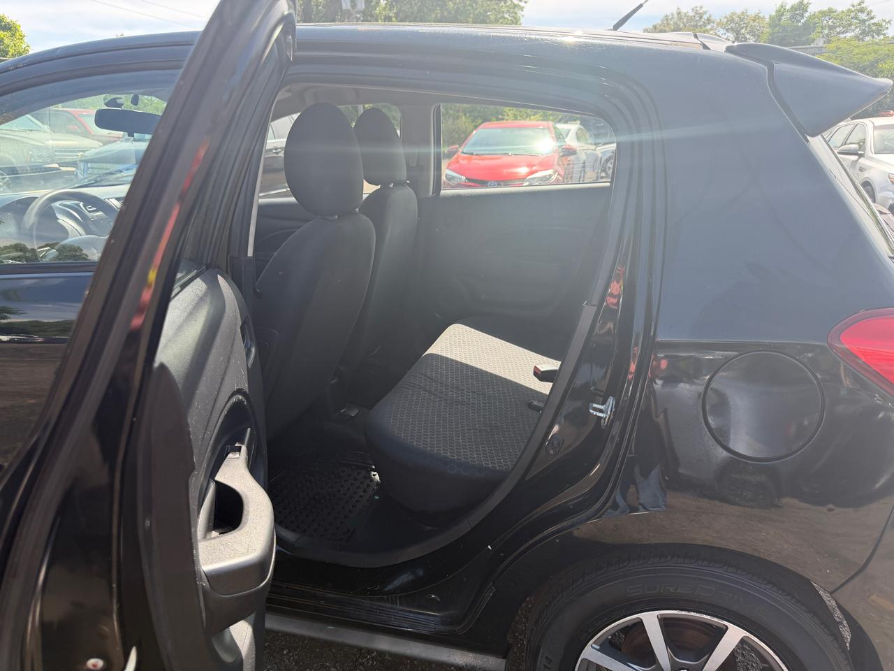 Mitsubishi Mirage ES 2015
