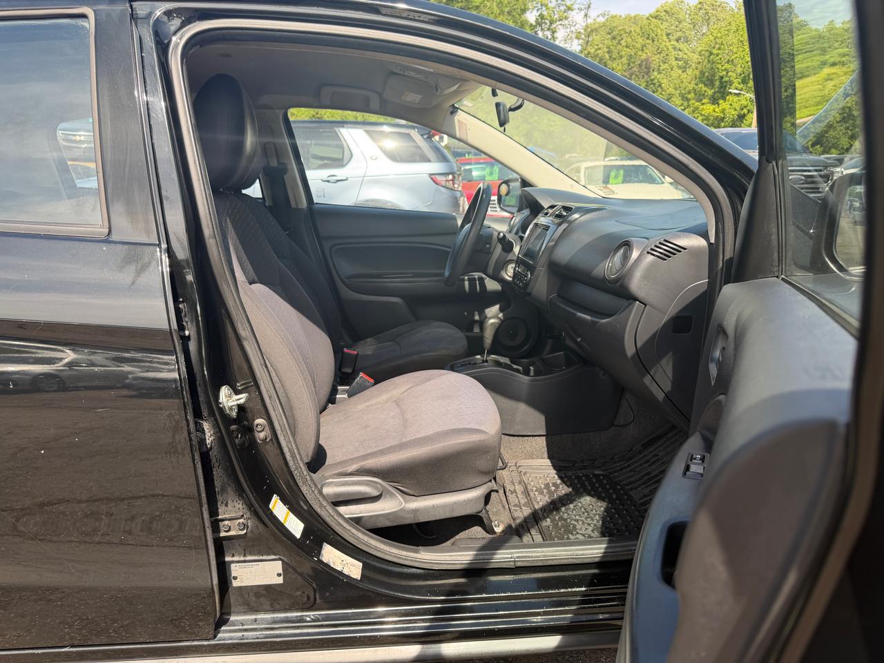 Mitsubishi Mirage ES 2015