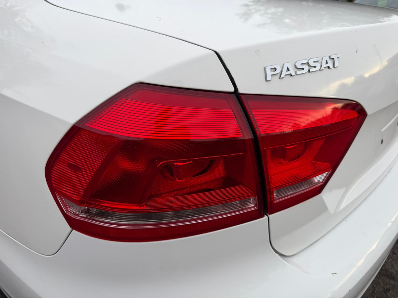 Volkswagen Passat SE 2014