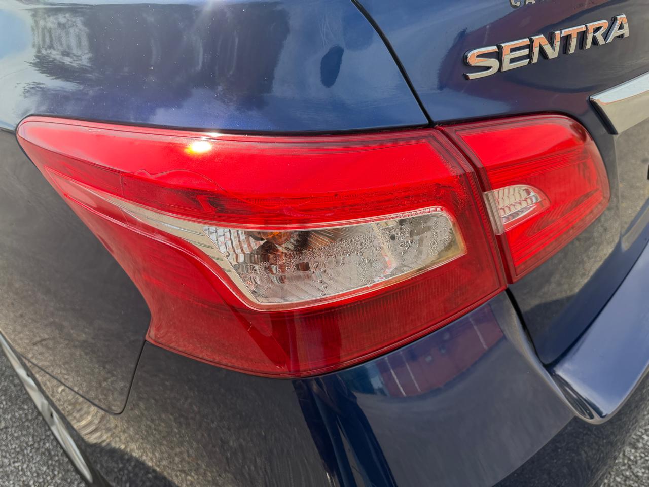 Nissan Sentra S 6MT 2017