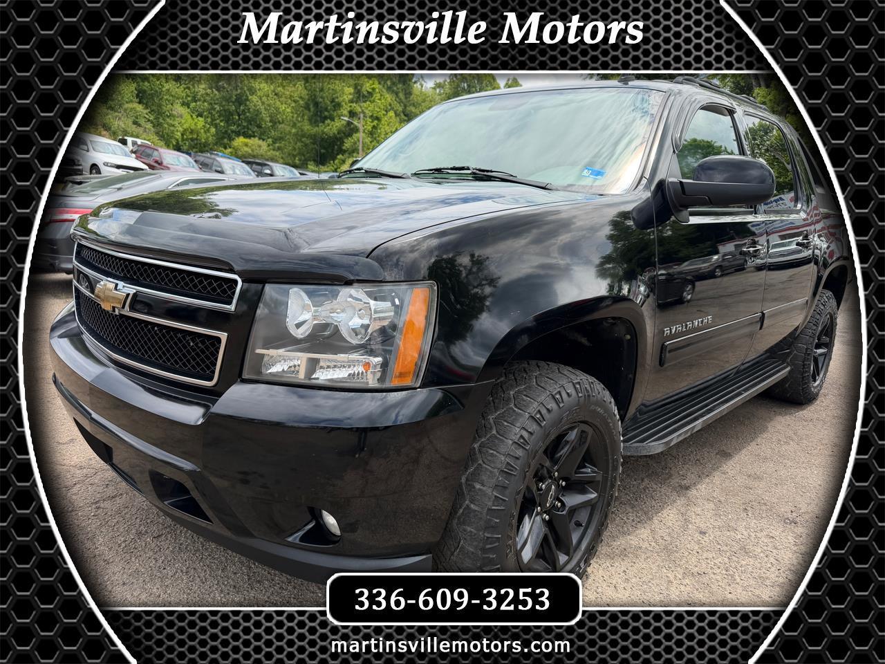 Chevrolet Avalanche LT 4WD 2011