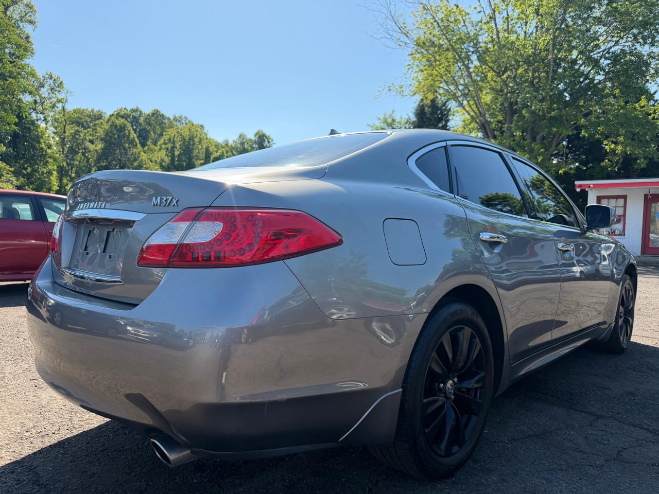 Infiniti M 37x 2012