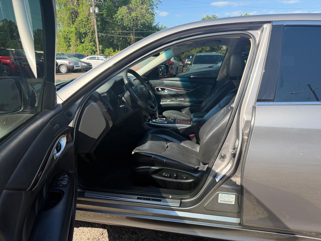 Infiniti M 37x 2012