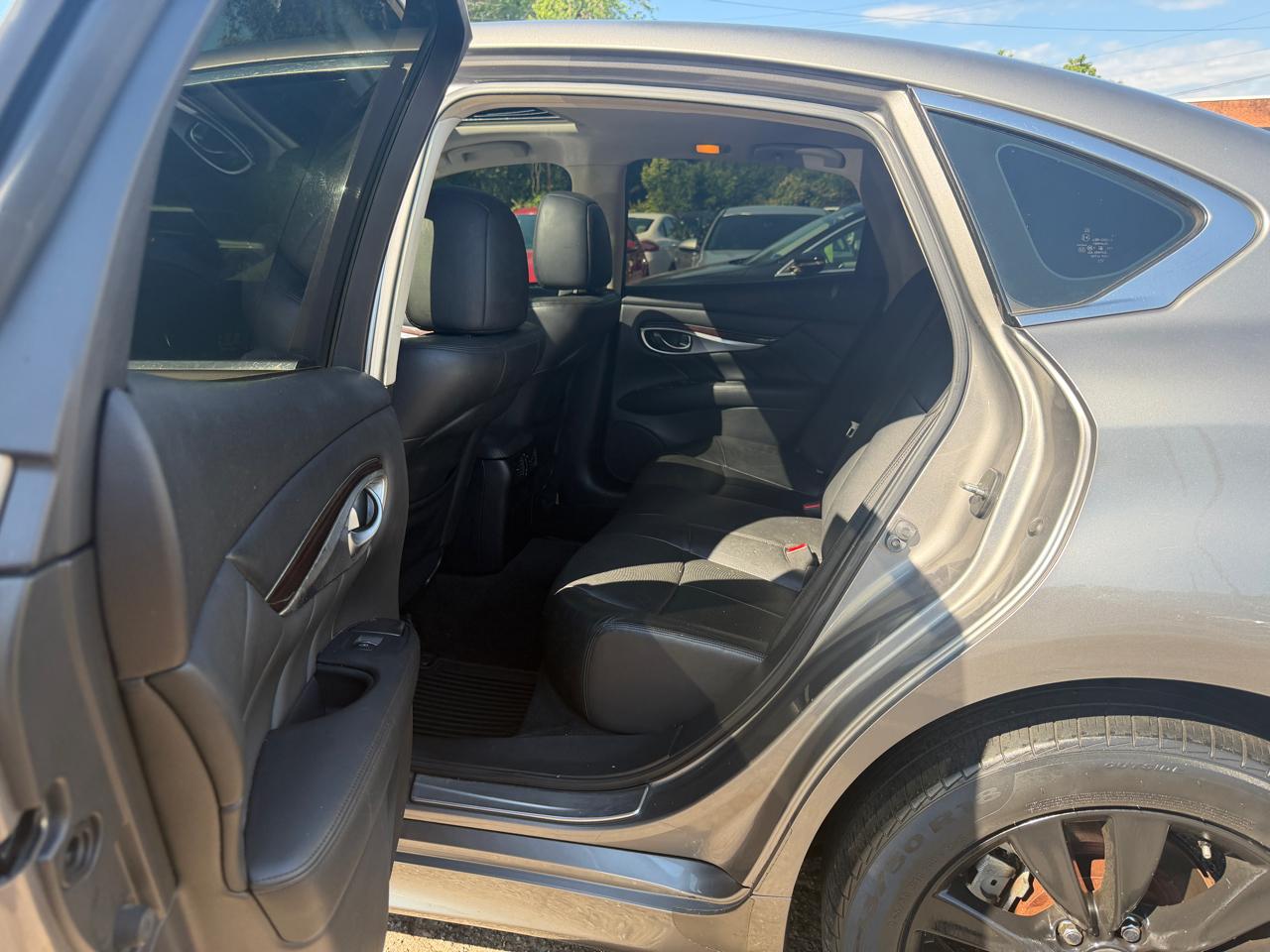 Infiniti M 37x 2012