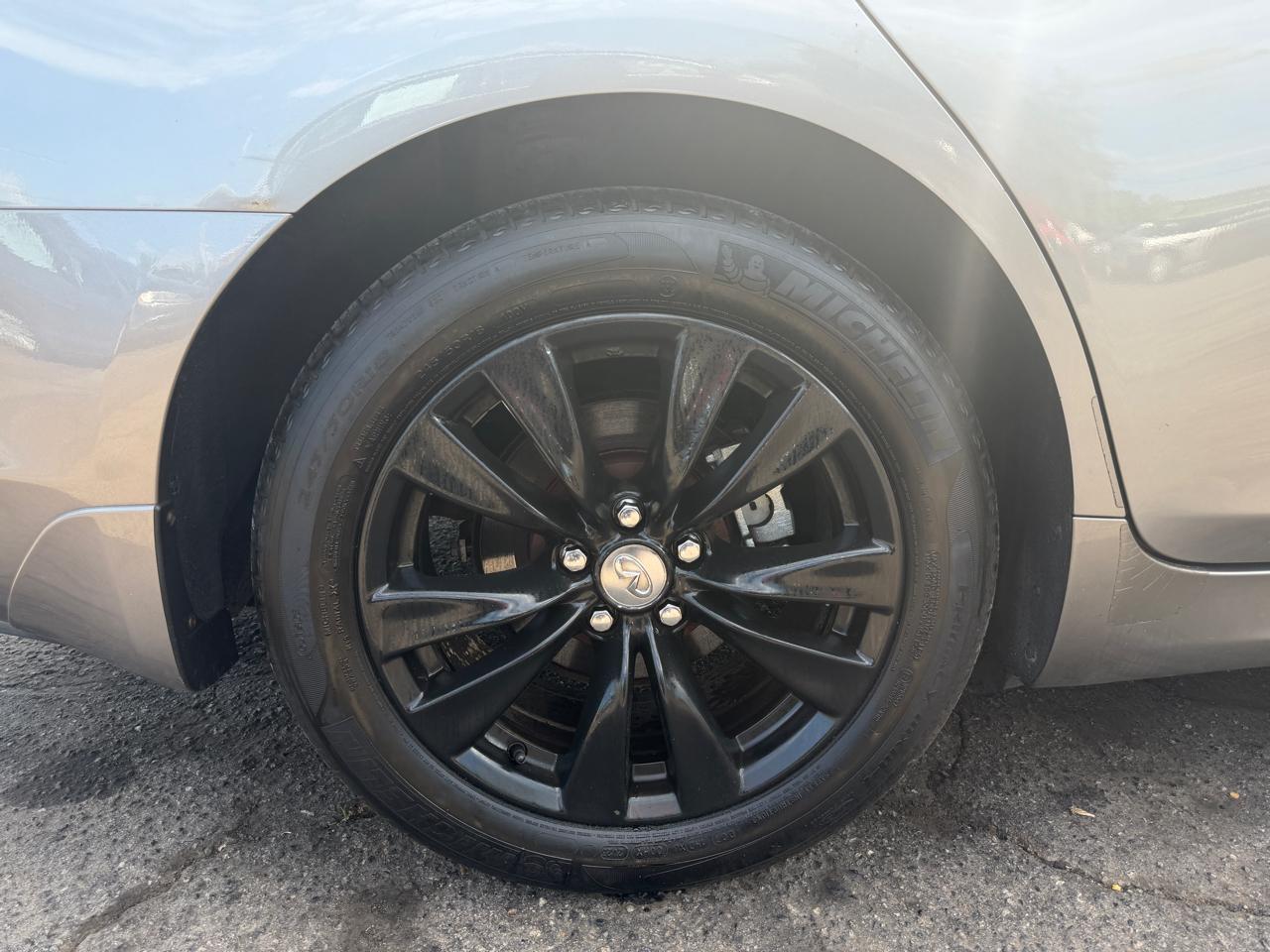 Infiniti M 37x 2012