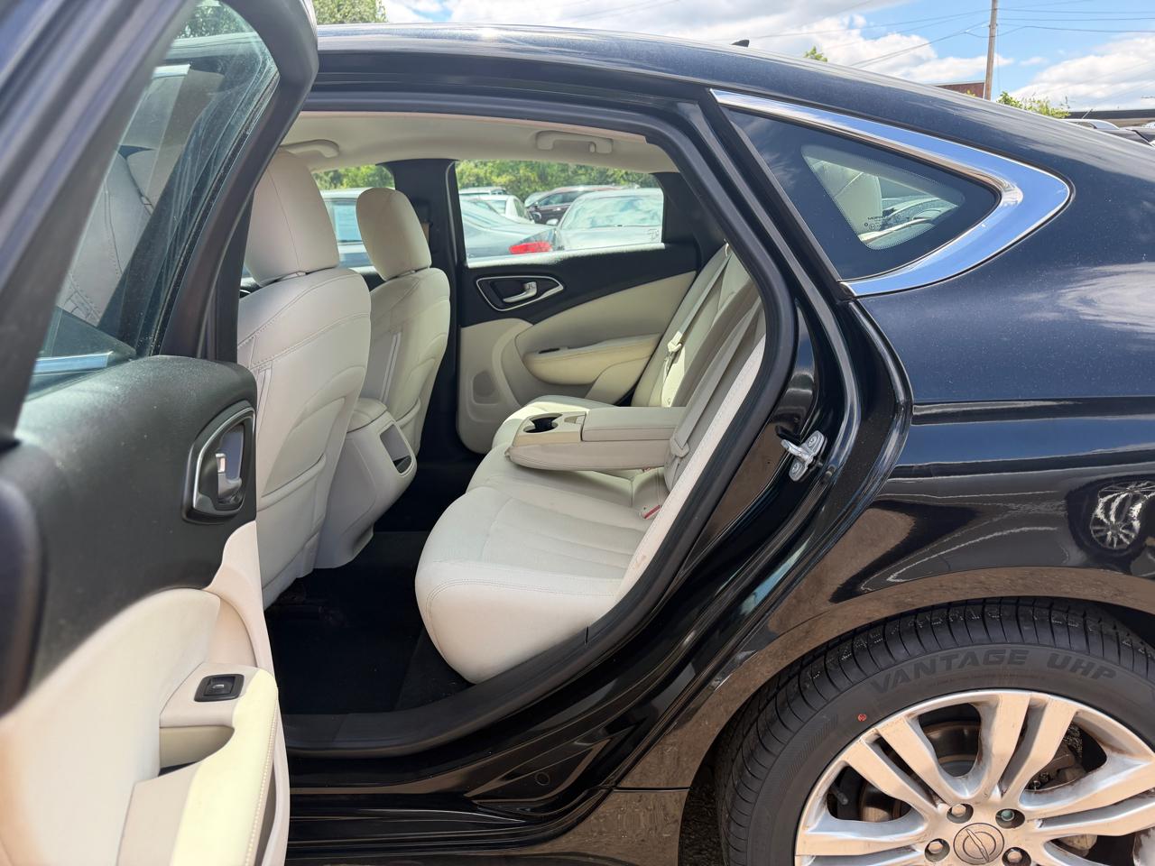 Chrysler 200 Limited 2015