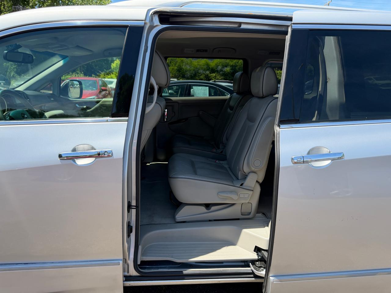 Nissan Quest SL 2011