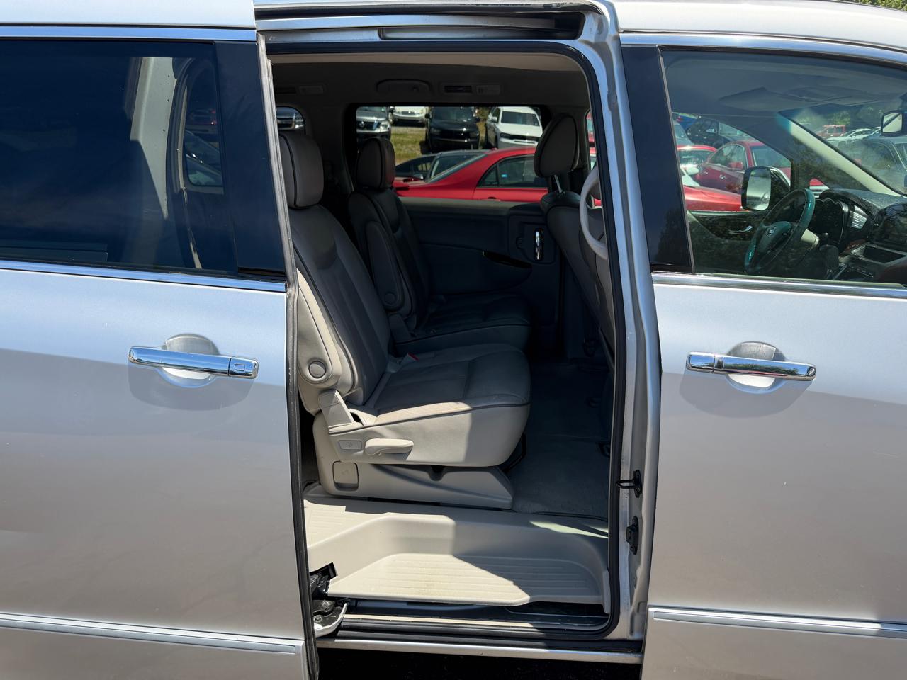 Nissan Quest SL 2011