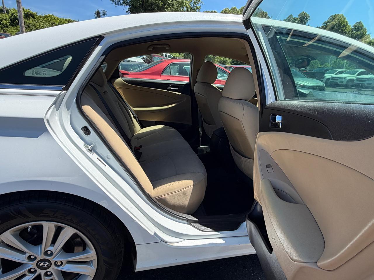 Hyundai Sonata GLS 2013