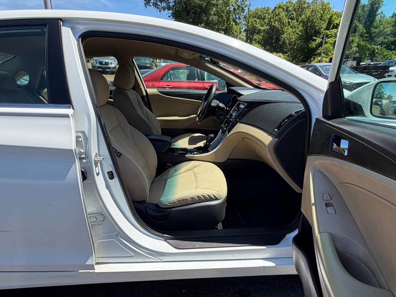 Hyundai Sonata GLS 2013
