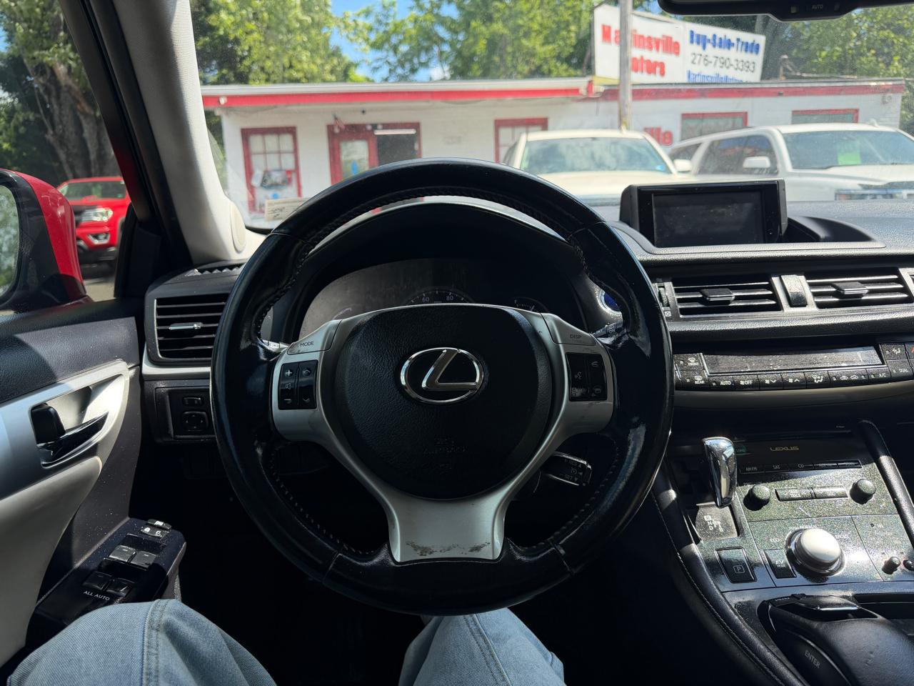 Lexus CT 200h Base 2012
