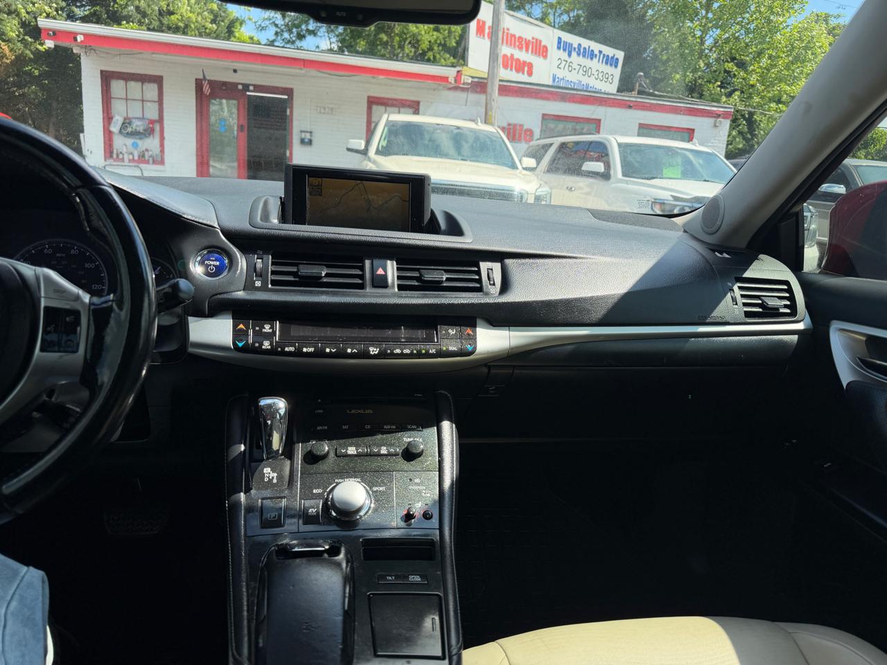 Lexus CT 200h Base 2012