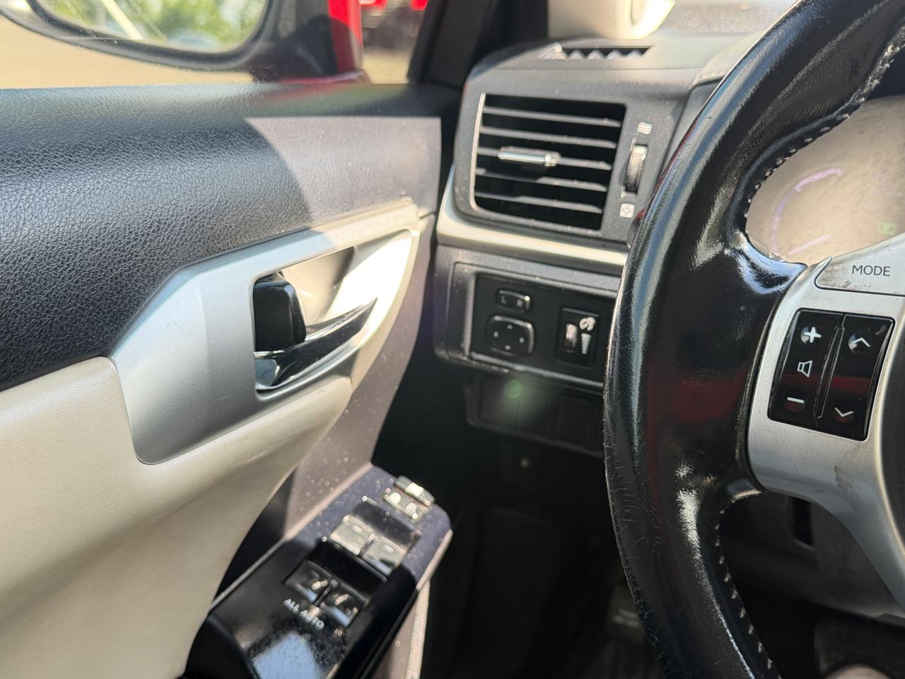 Lexus CT 200h Base 2012