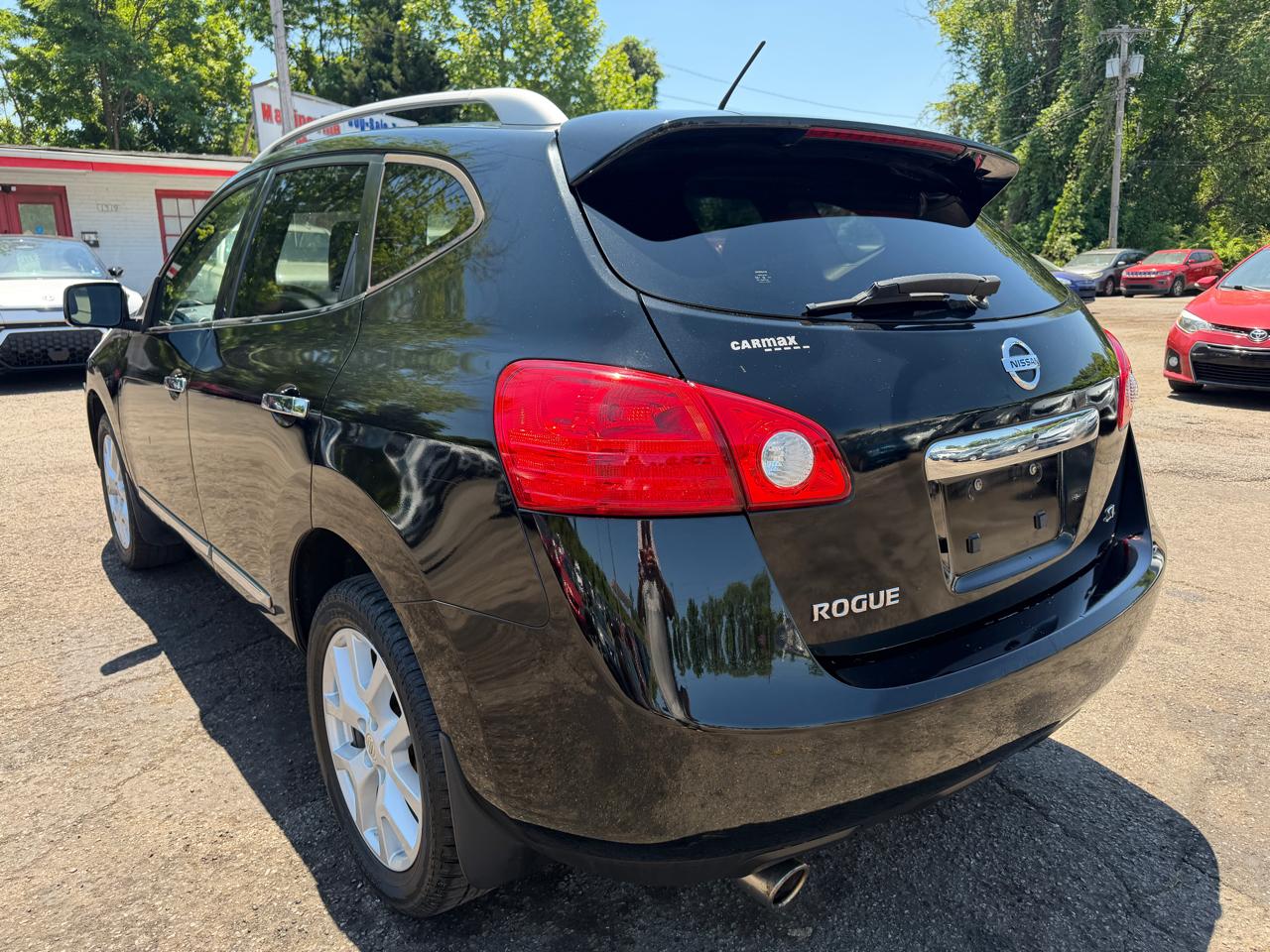 Nissan Rogue SL 2012
