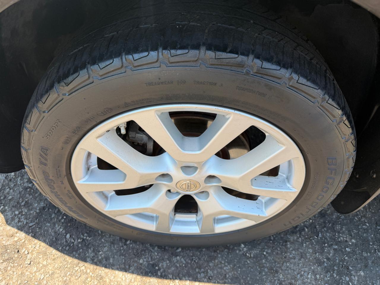 Nissan Rogue SL 2012