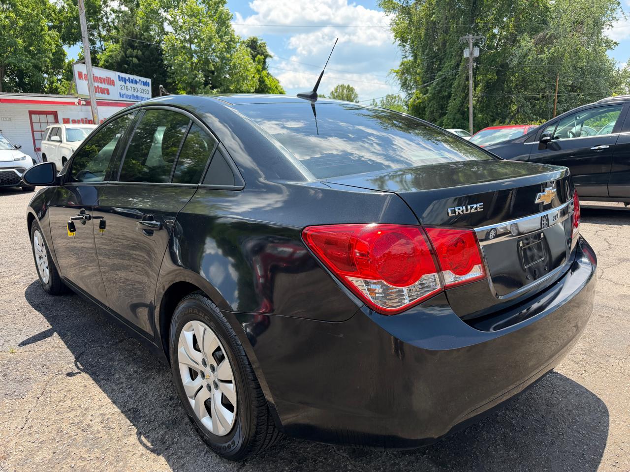 Chevrolet Cruze LS Auto 2013