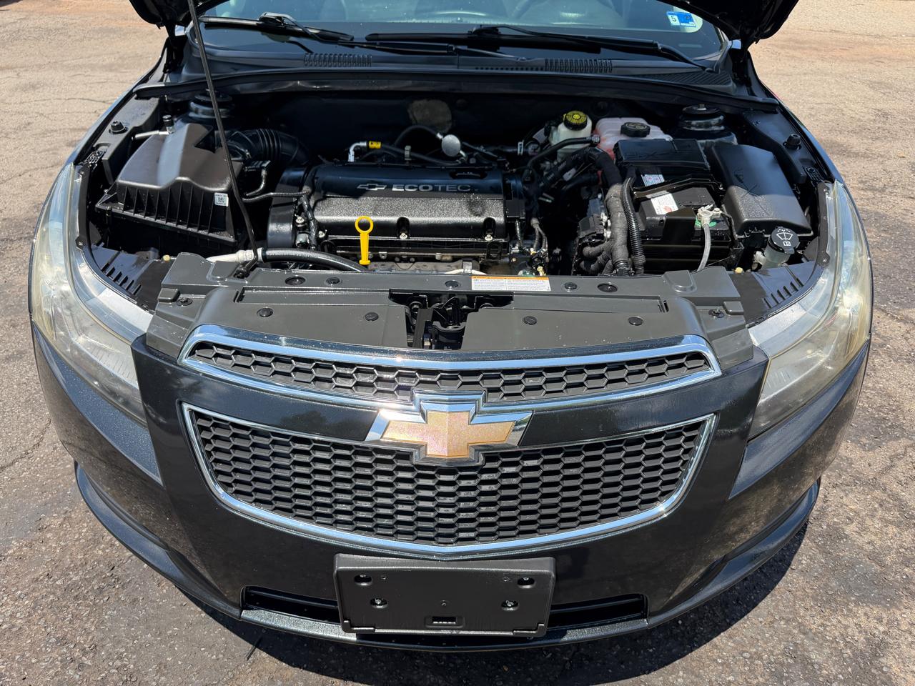 Chevrolet Cruze LS Auto 2013