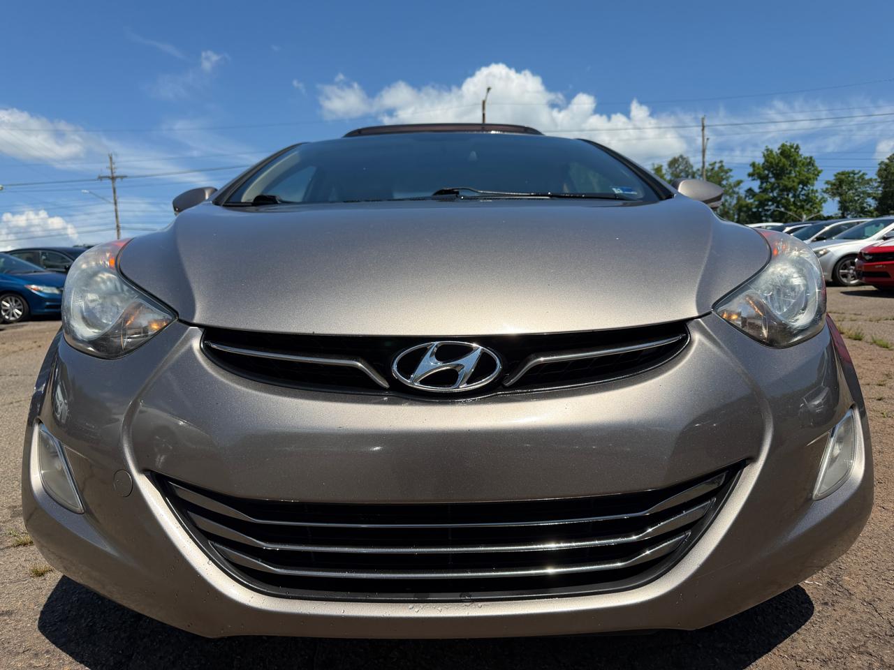 Hyundai Elantra Limited 2012