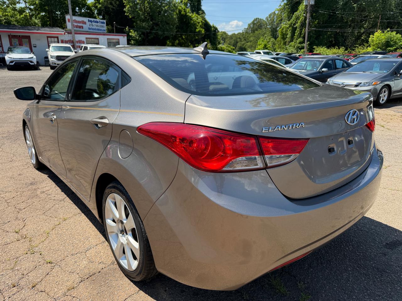 Hyundai Elantra Limited 2012