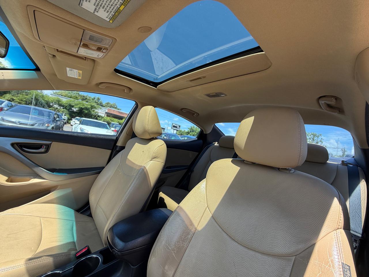 Hyundai Elantra Limited 2012