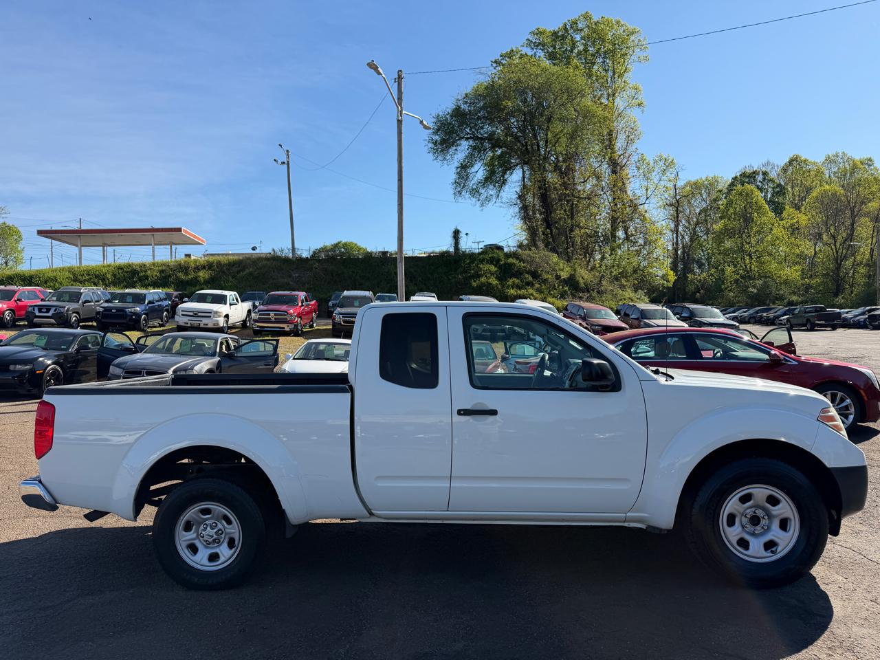 Nissan Frontier  2015