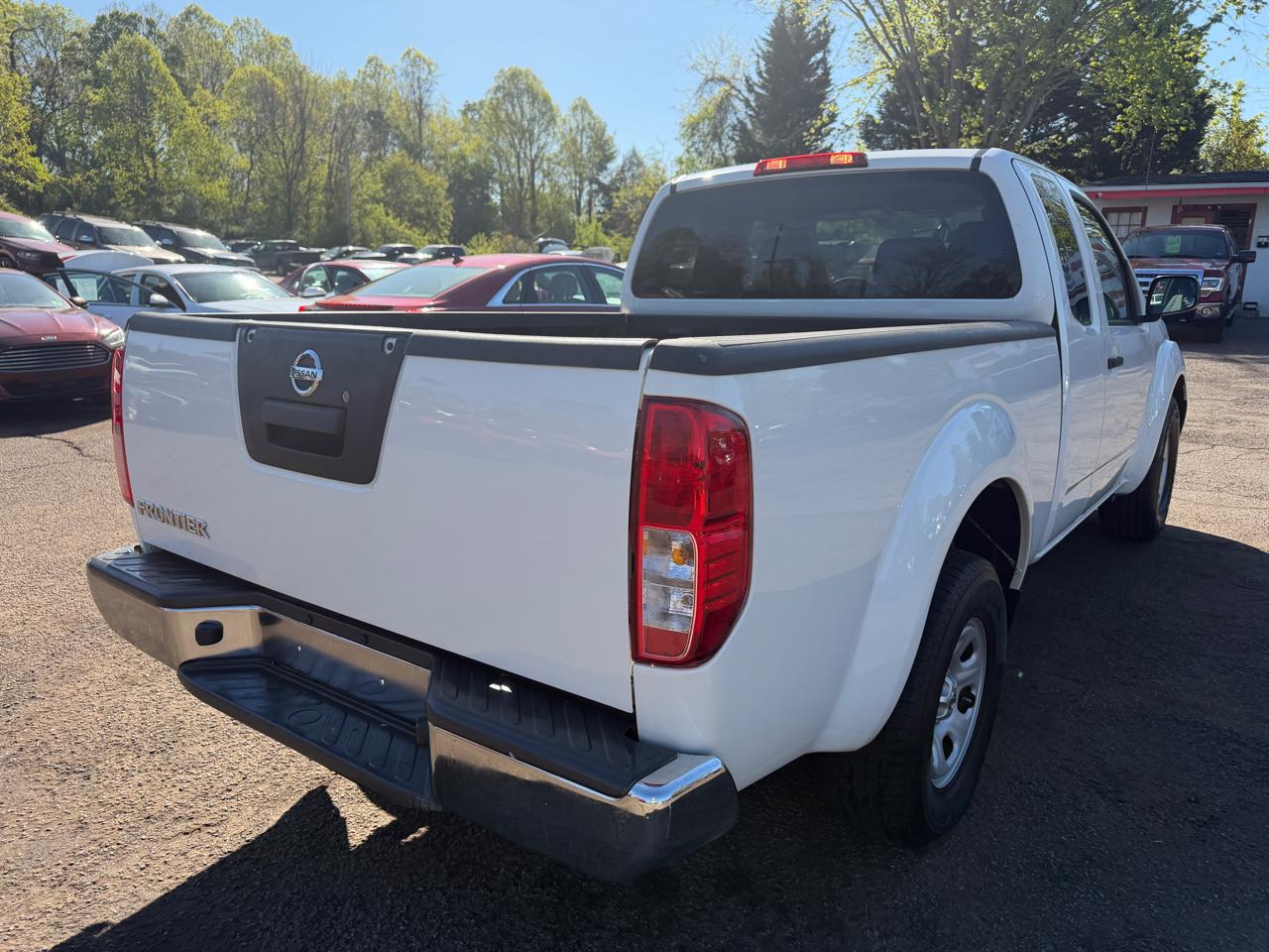 Nissan Frontier  2015