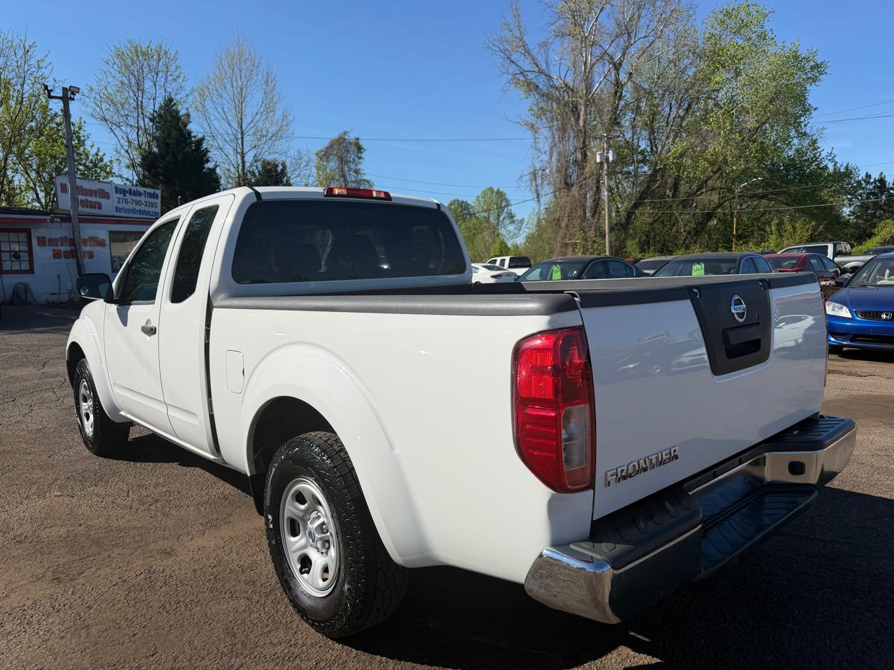 Nissan Frontier  2015