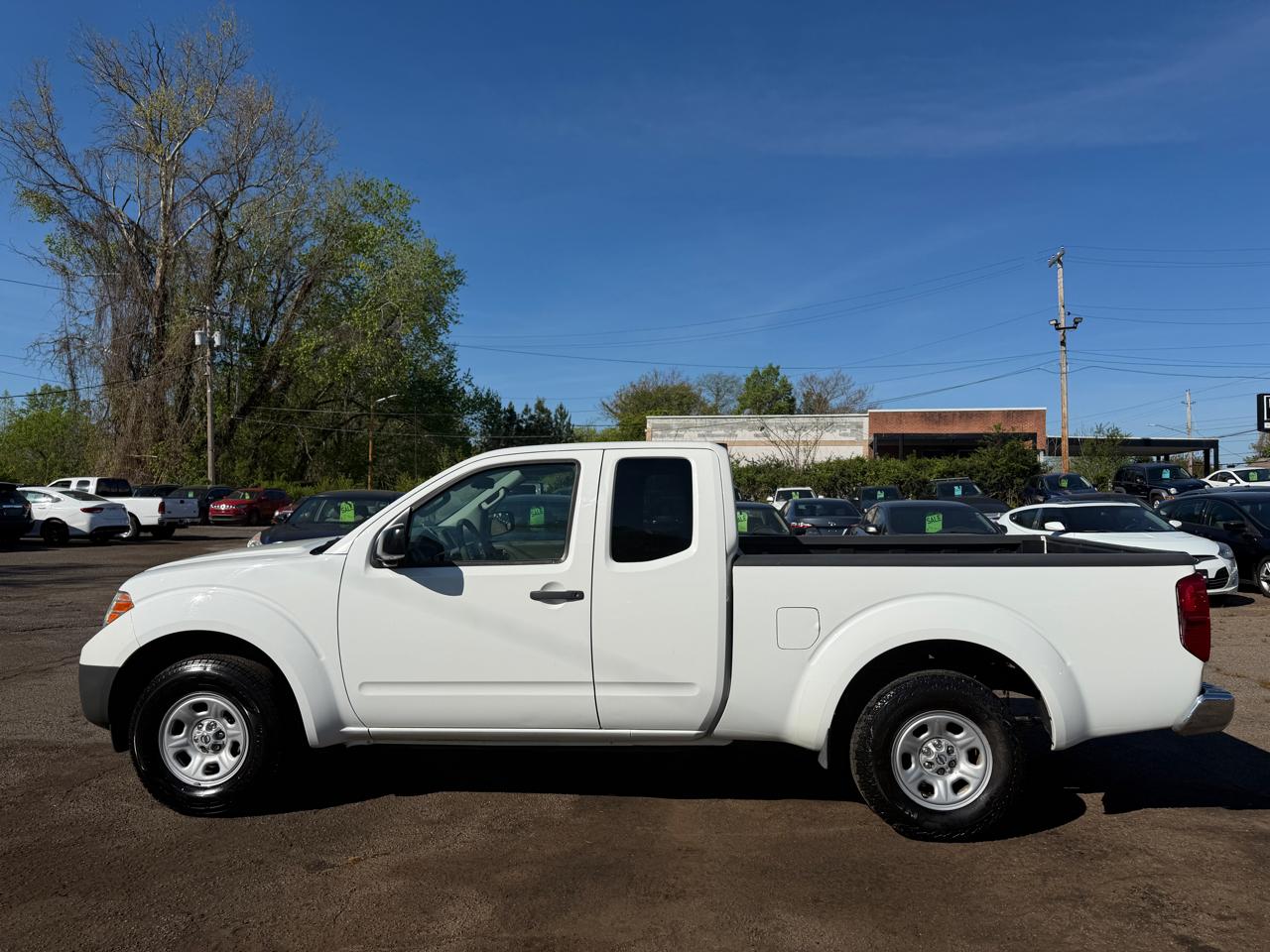 Nissan Frontier  2015