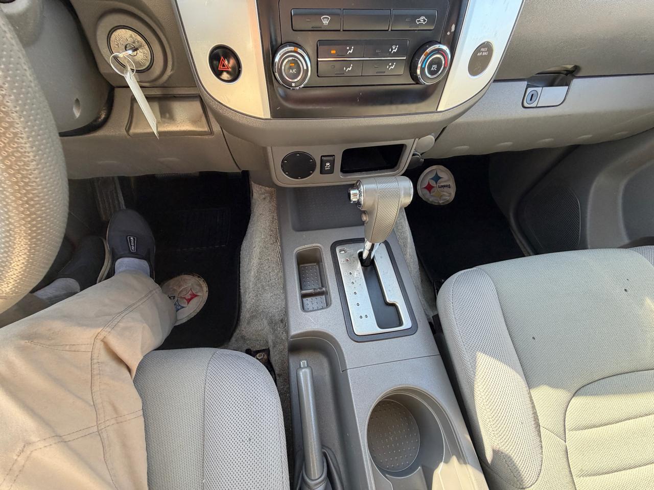 Nissan Frontier  2015