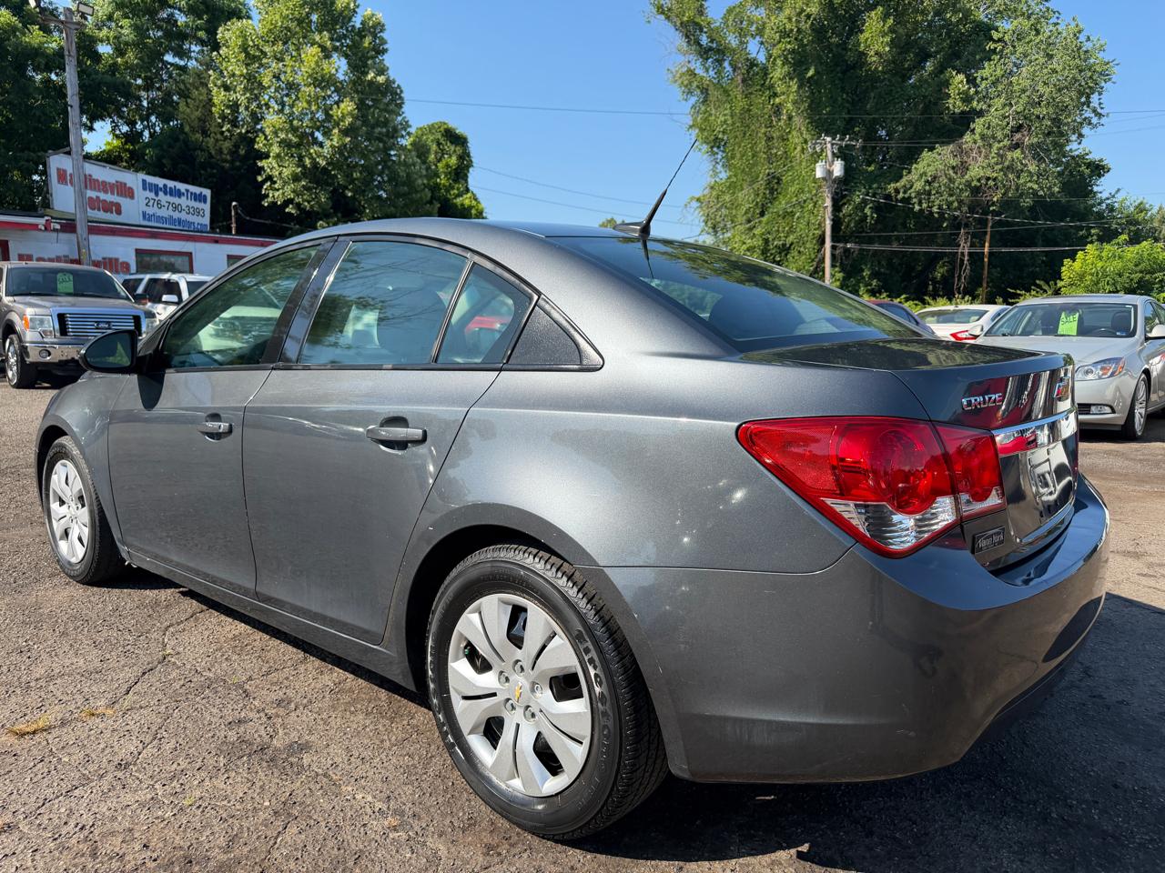 Chevrolet Cruze LS Auto 2013