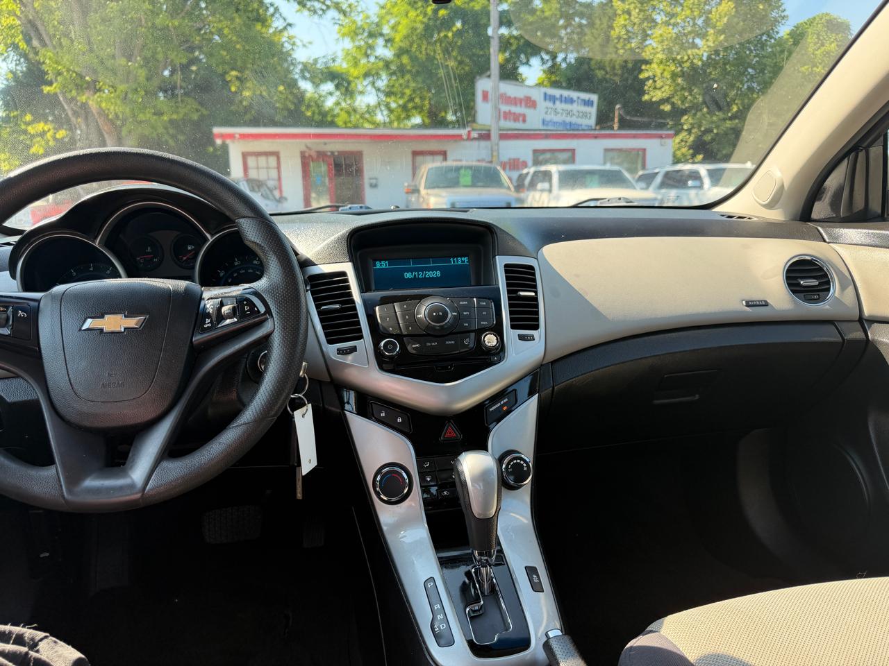 Chevrolet Cruze LS Auto 2013