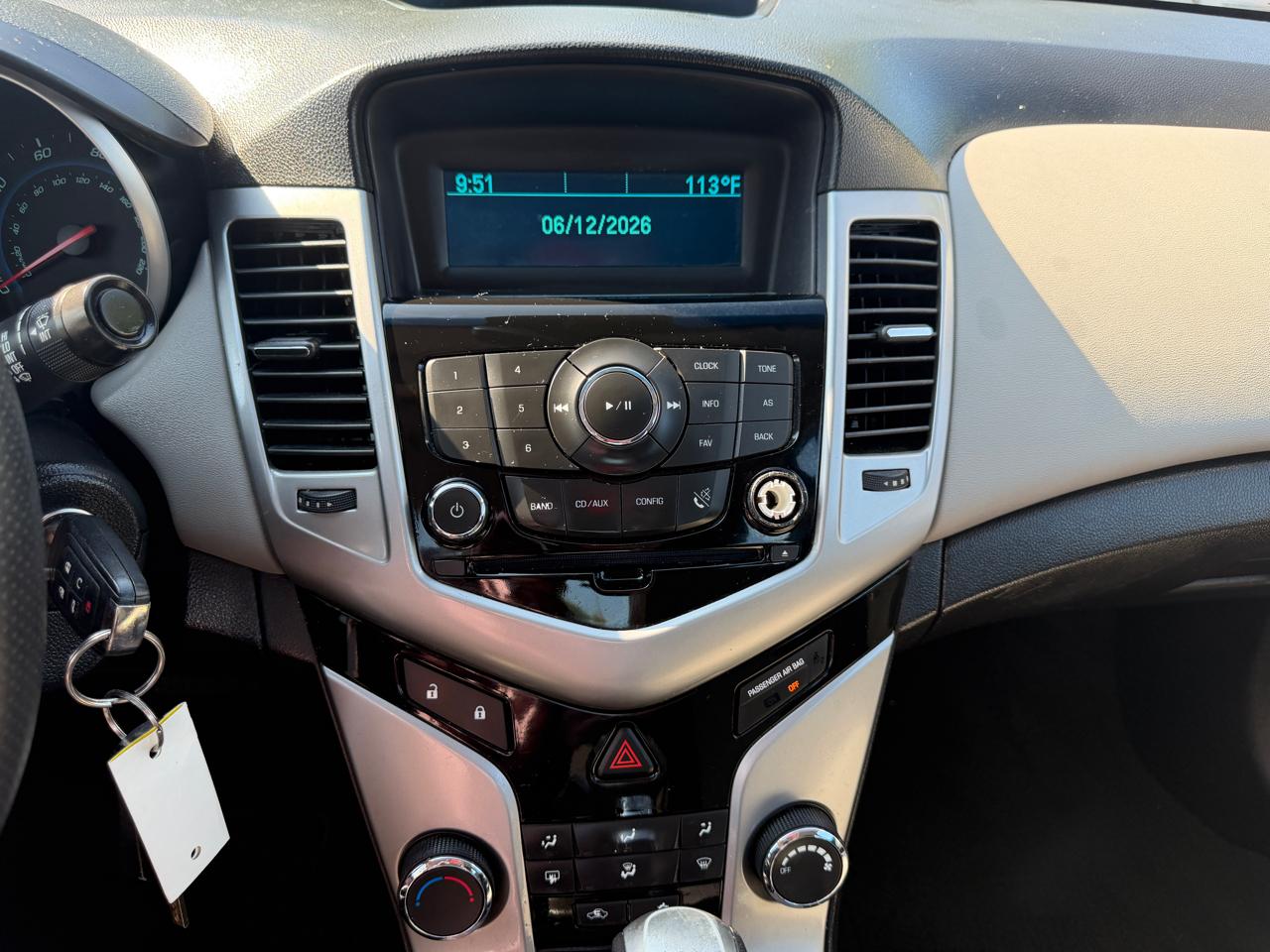 Chevrolet Cruze LS Auto 2013