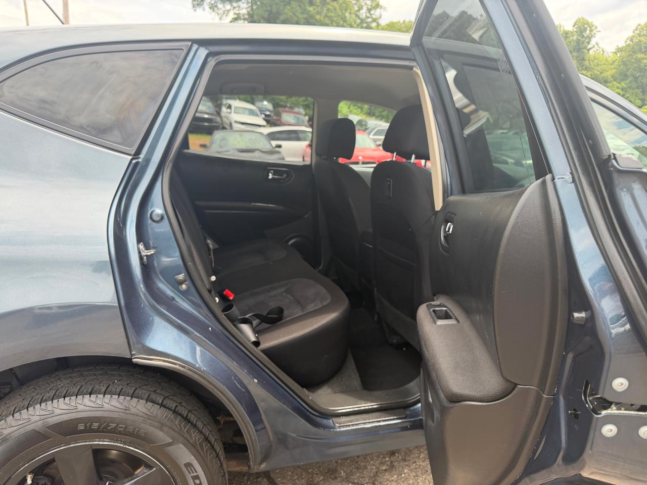 Nissan Rogue S AWD 2013