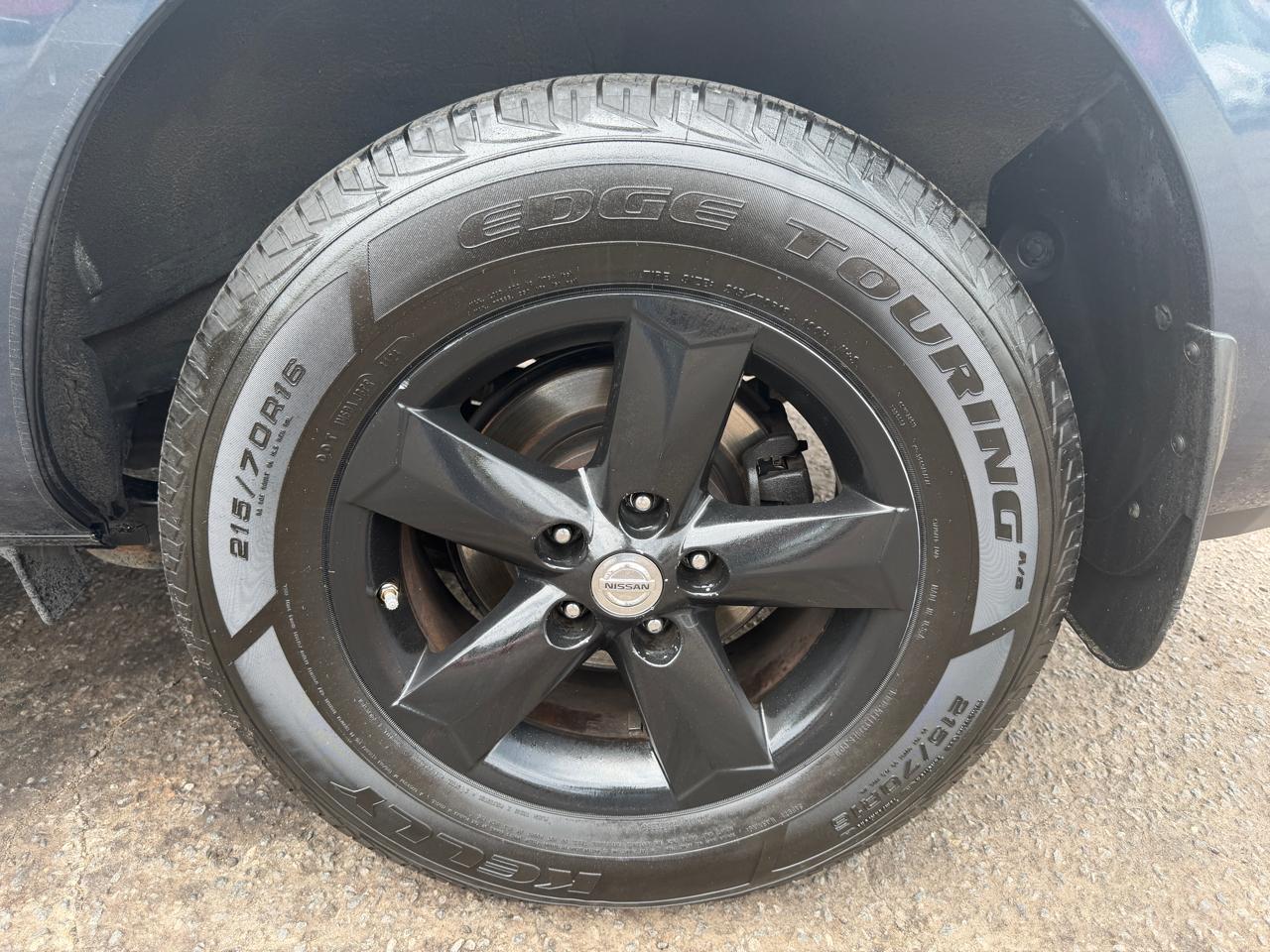 Nissan Rogue S AWD 2013
