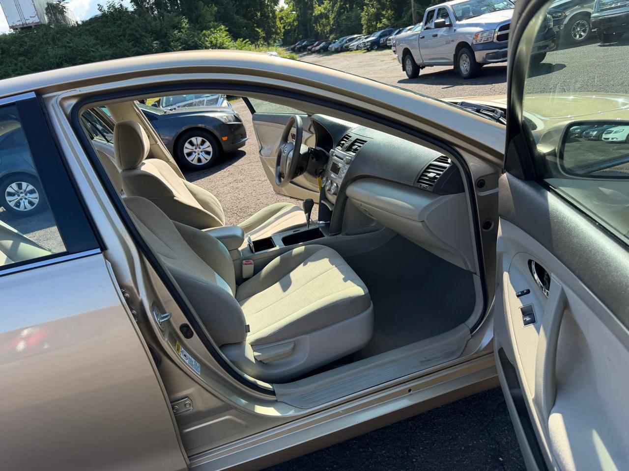 Toyota Camry  2011