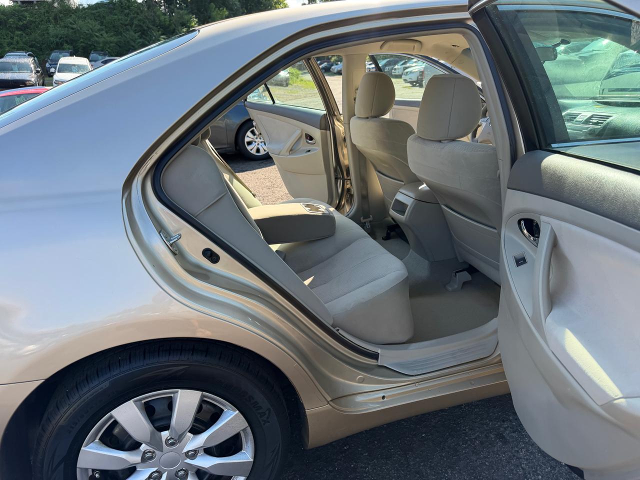 Toyota Camry  2011