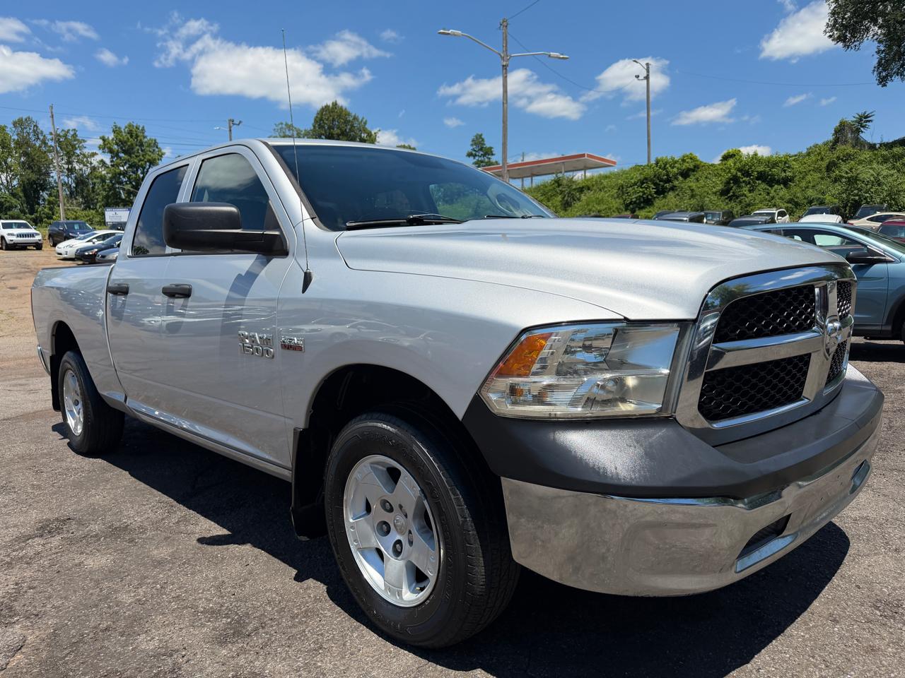 RAM 1500 Tradesman Quad Cab 2WD 2018