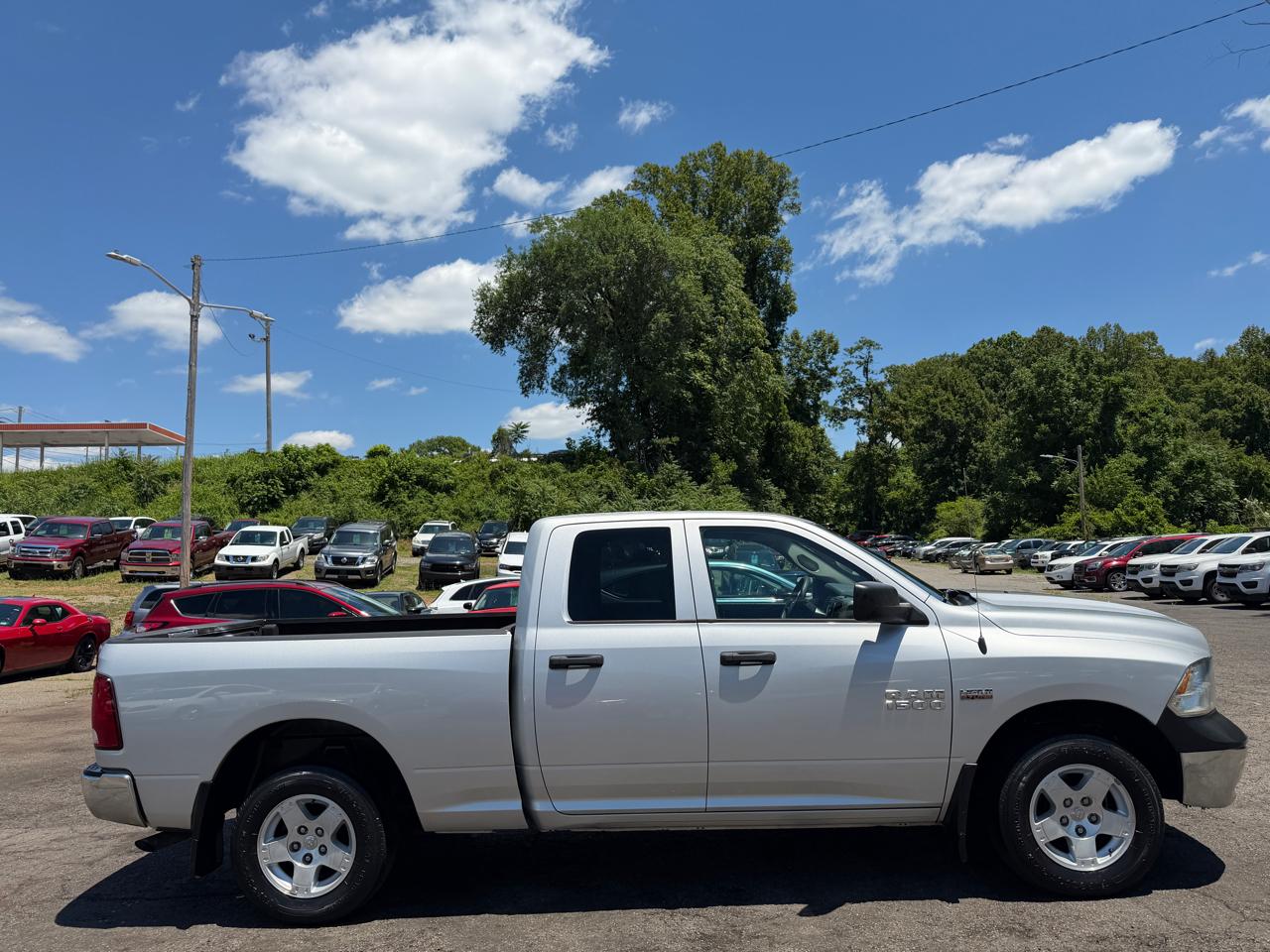 RAM 1500 Tradesman Quad Cab 2WD 2018