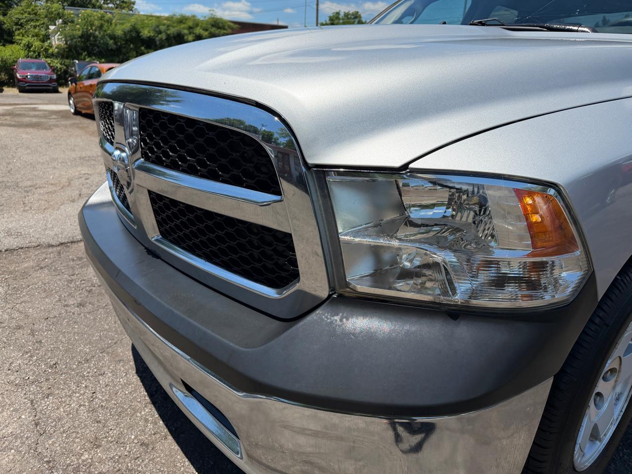 RAM 1500 Tradesman Quad Cab 2WD 2018