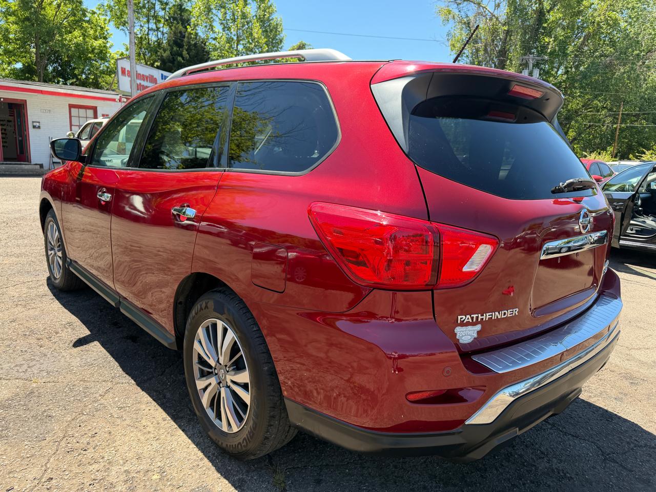 Nissan Pathfinder  2018