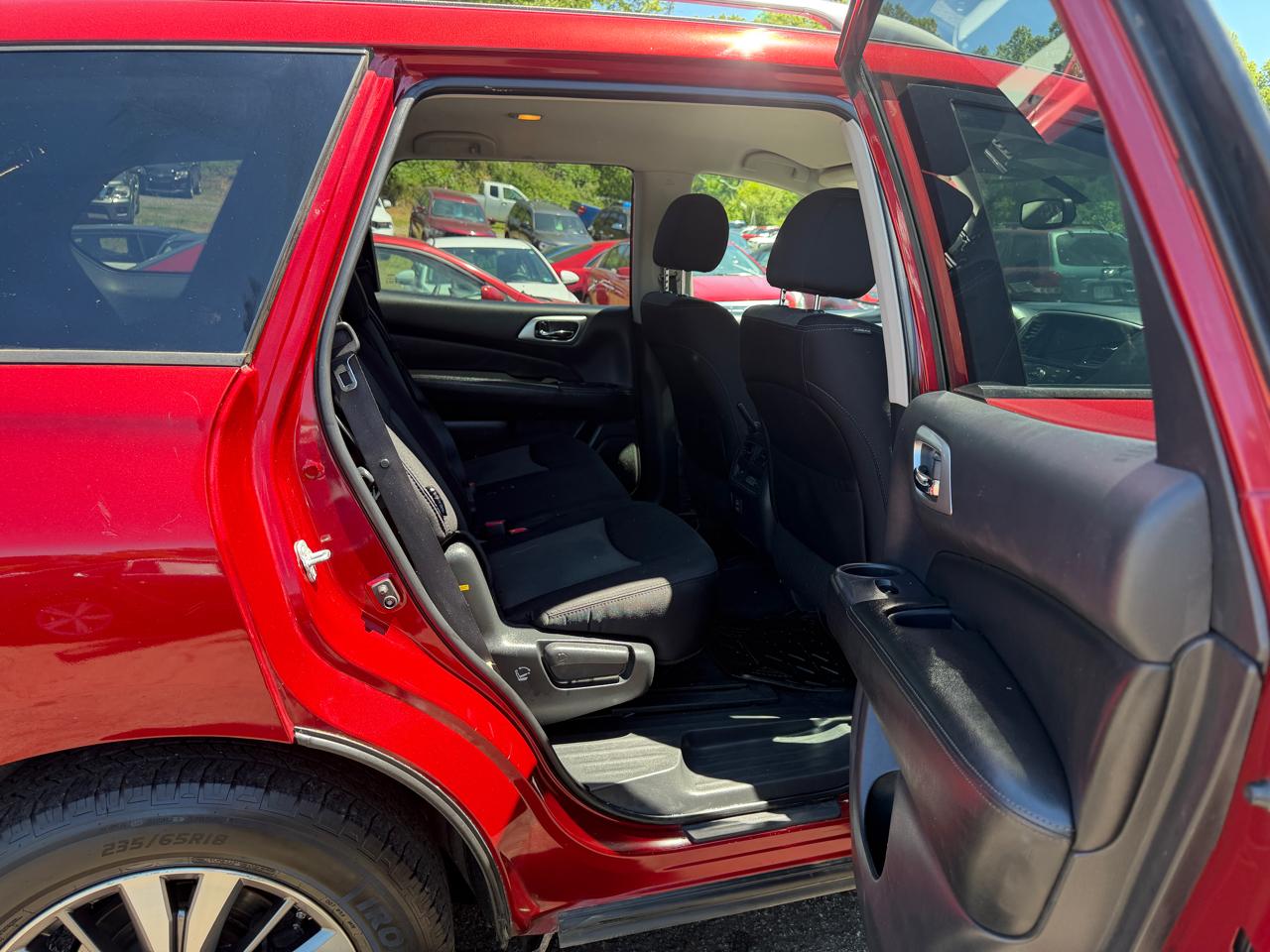 Nissan Pathfinder  2018