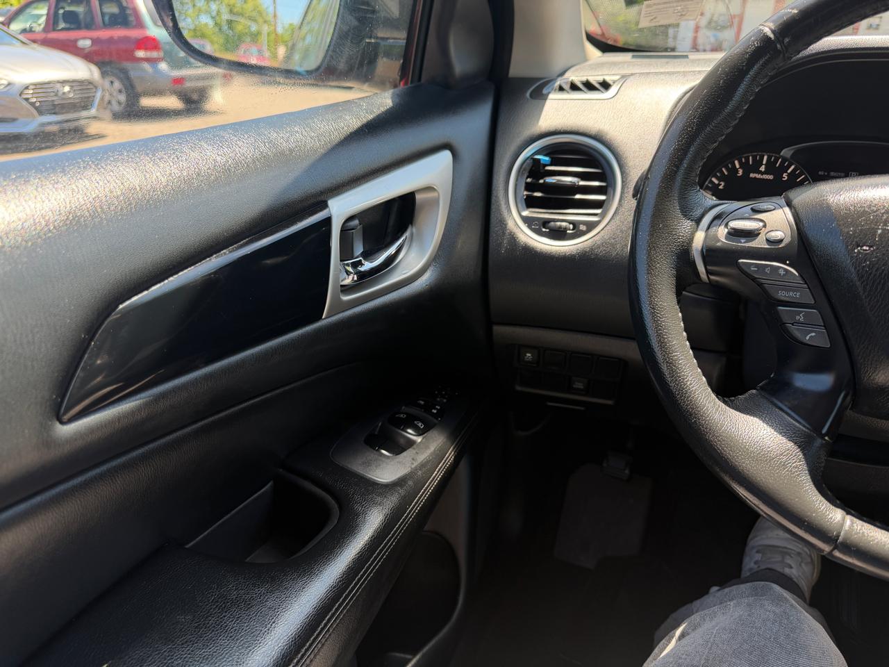 Nissan Pathfinder  2018