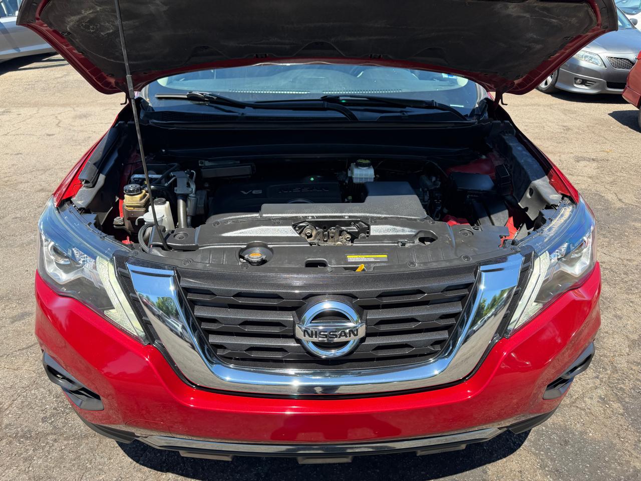 Nissan Pathfinder  2018