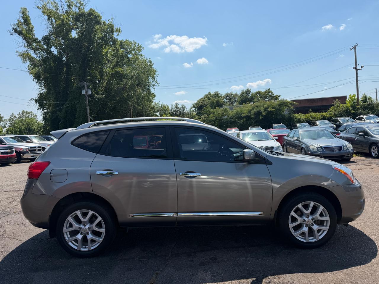 Nissan Rogue S 2WD 2013