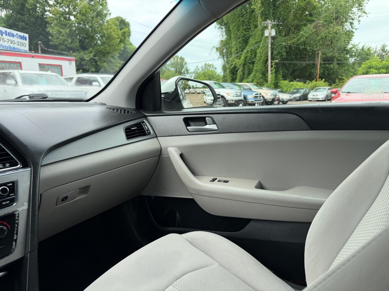 Hyundai Sonata SE 2016