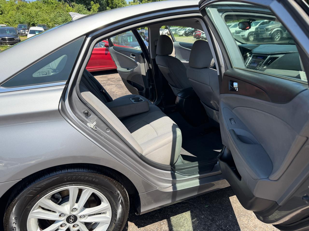 Hyundai Sonata GLS 2012