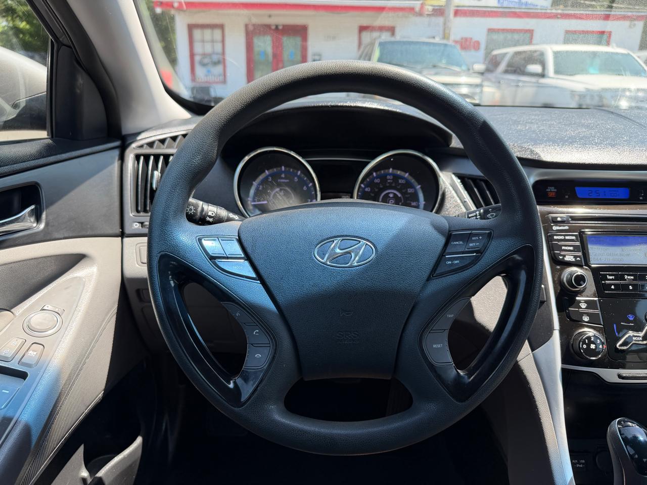 Hyundai Sonata GLS 2012