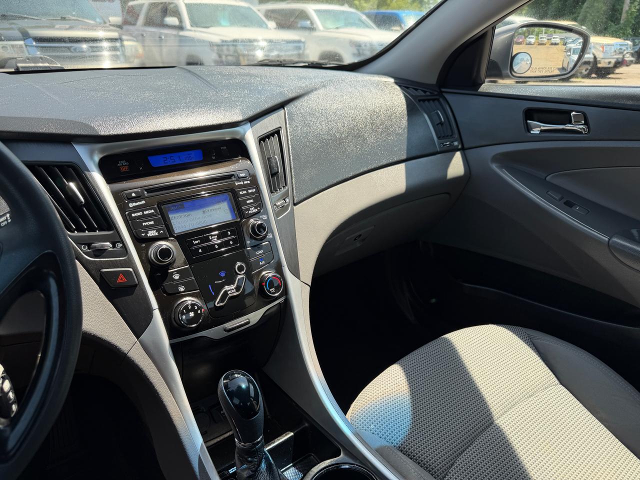 Hyundai Sonata GLS 2012