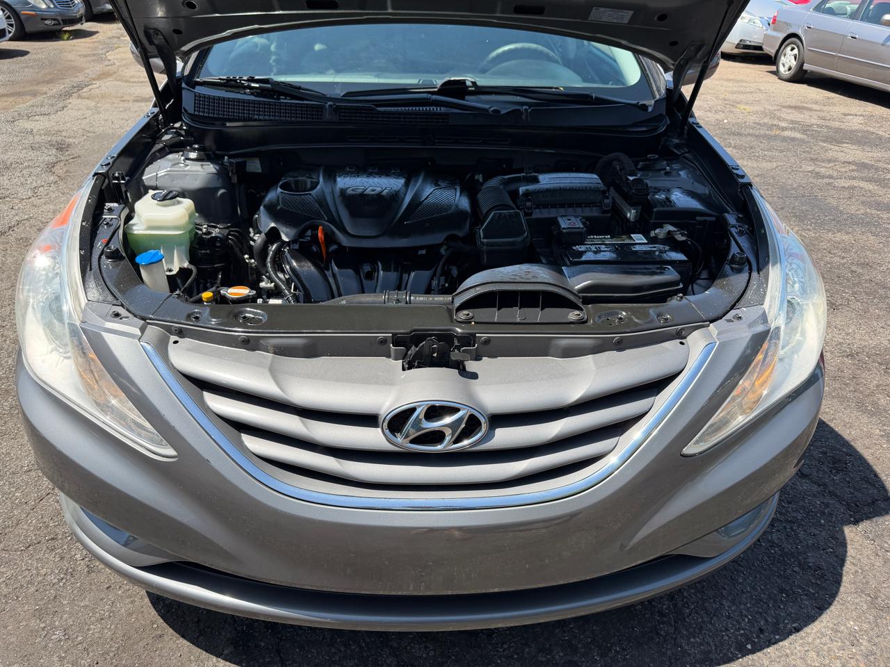 Hyundai Sonata GLS 2012