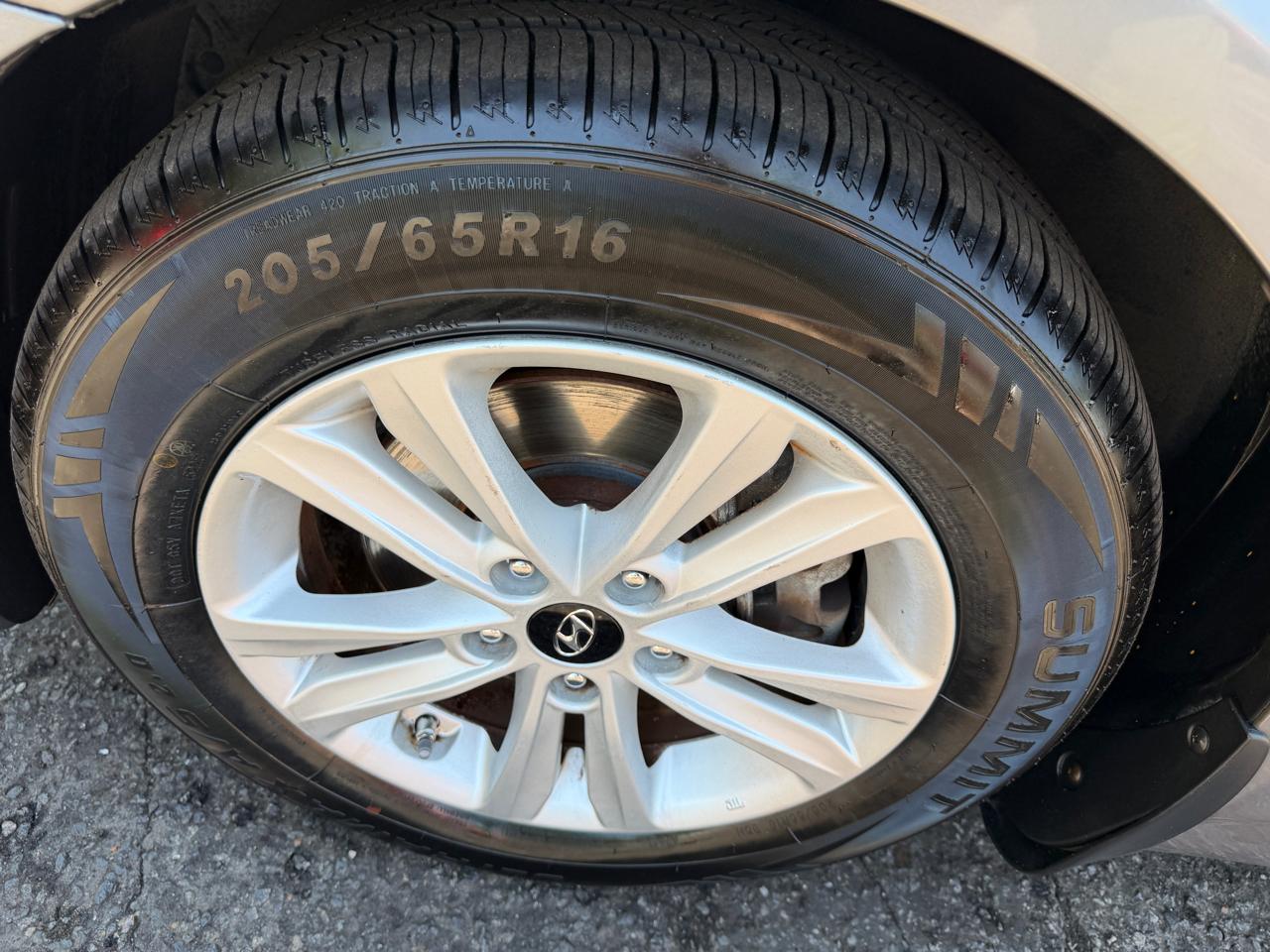 Hyundai Sonata GLS 2012